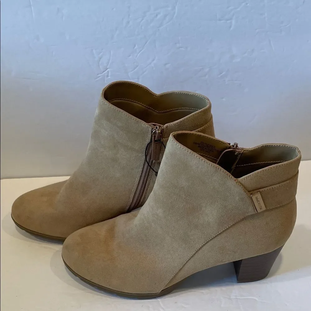 Anne Klein Tan Ankle Boots Heels 3”
